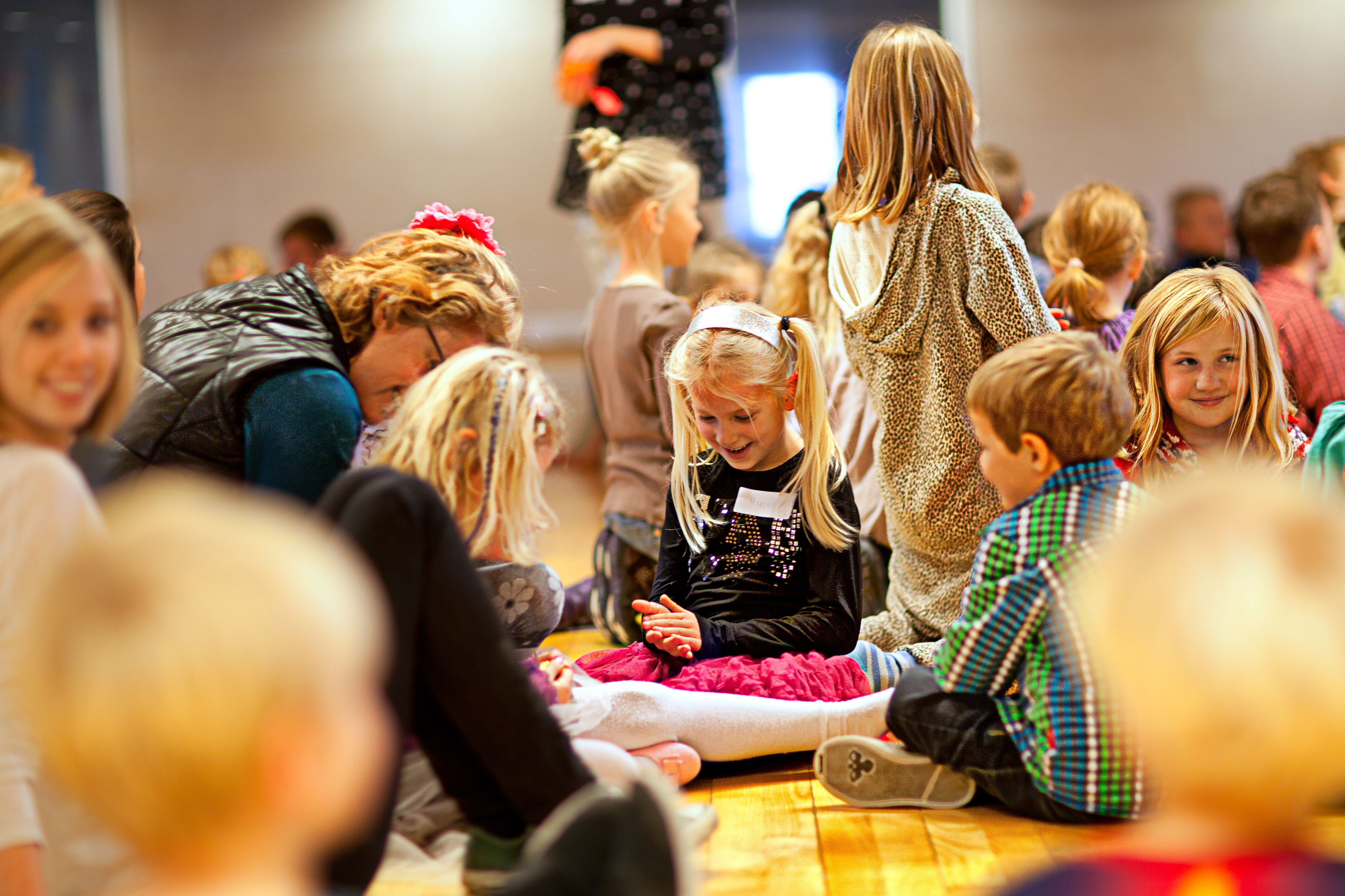 Gruppearbejde på gulv